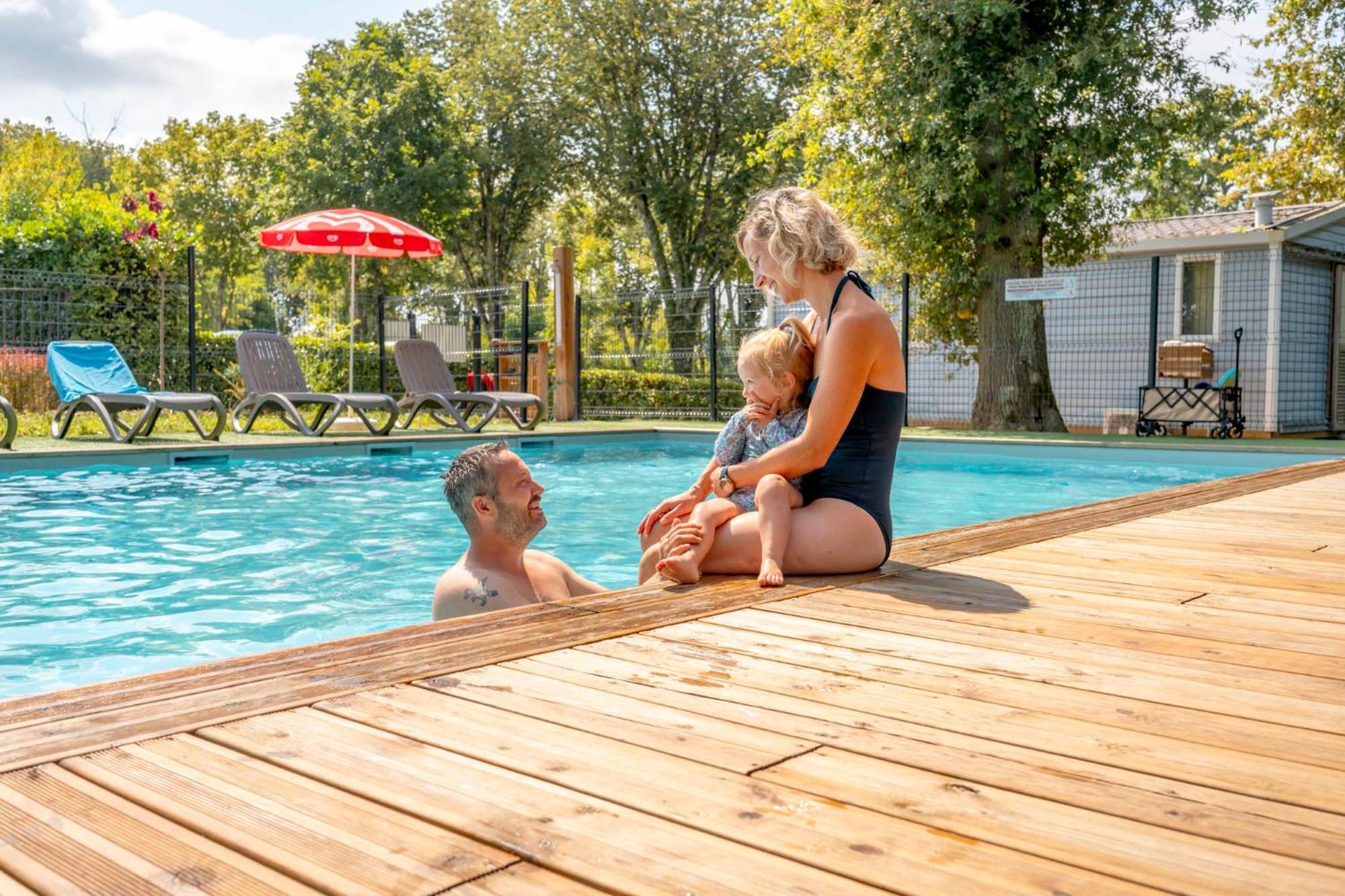 Camping Des Salines Salies-de-Bearn Bagian luar foto